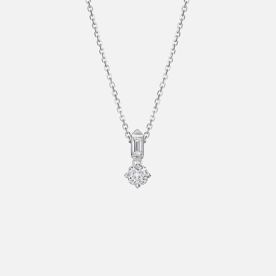 18k White Gold/Cushion